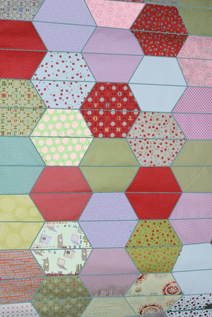 Half Hexagon 2 1/4" finished sides, for Charm squares 6032 - Includes cutting Mat